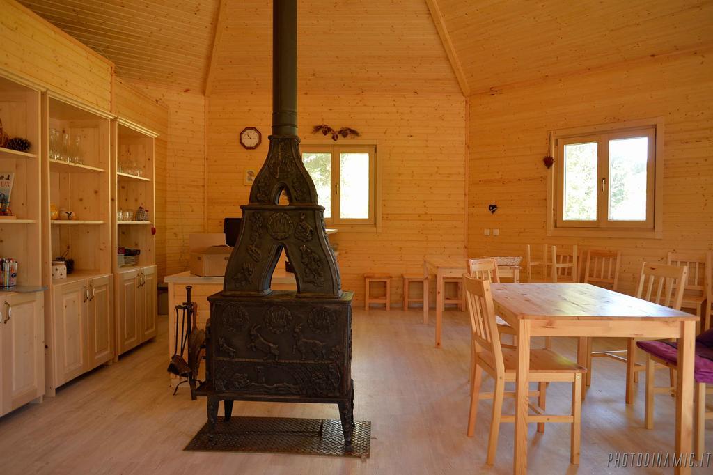 Le Petit Robinson Otel Champvert Dış mekan fotoğraf