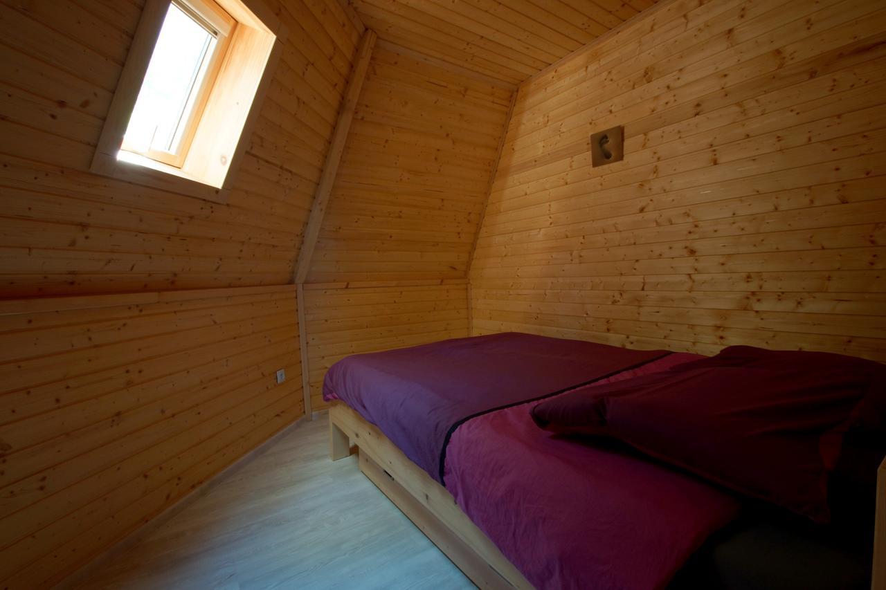 Le Petit Robinson Otel Champvert Dış mekan fotoğraf