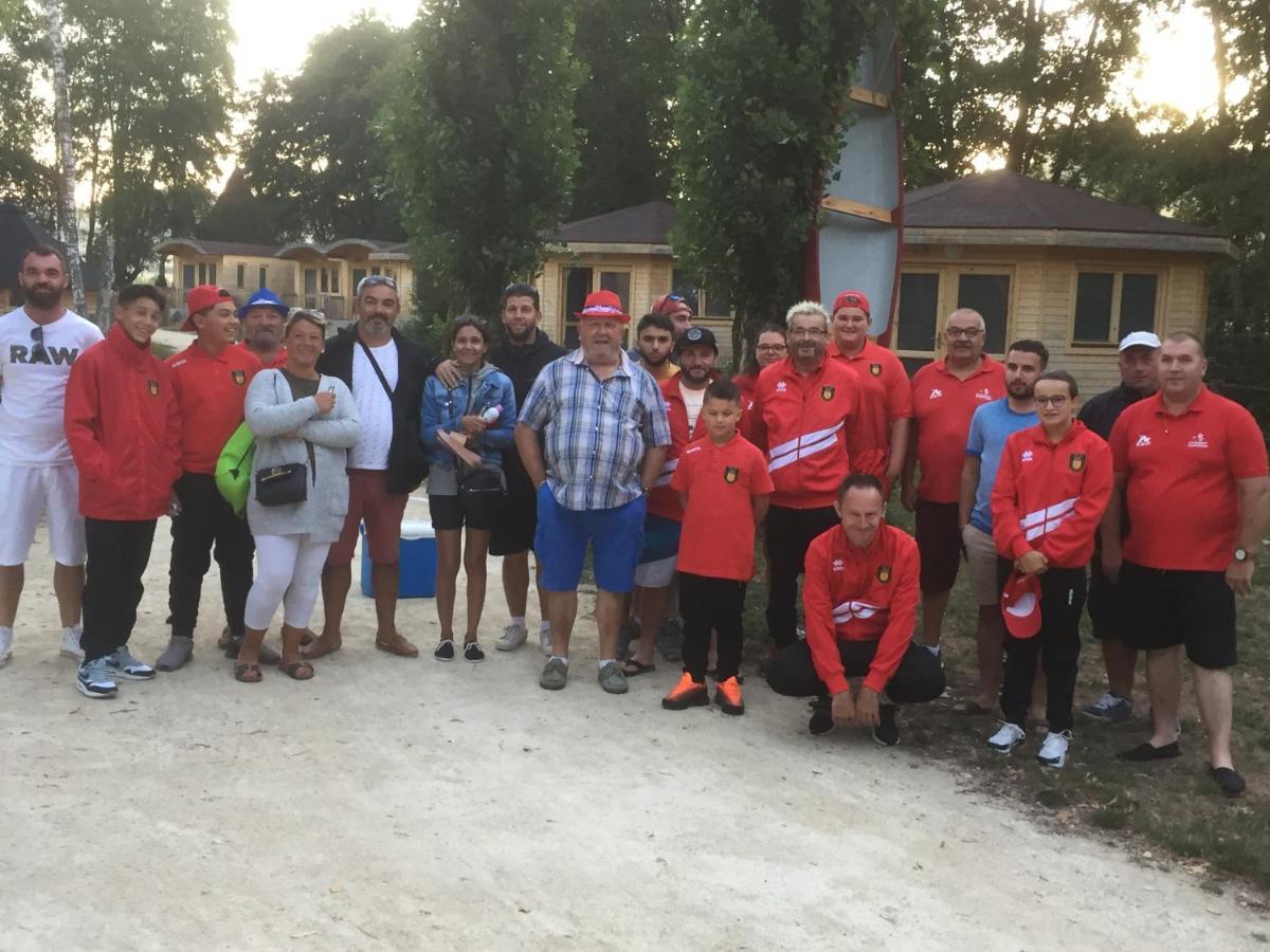 Le Petit Robinson Otel Champvert Dış mekan fotoğraf
