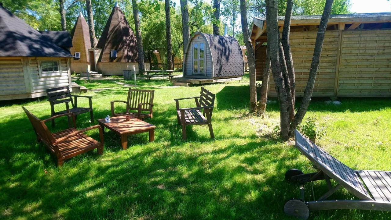 Le Petit Robinson Otel Champvert Dış mekan fotoğraf
